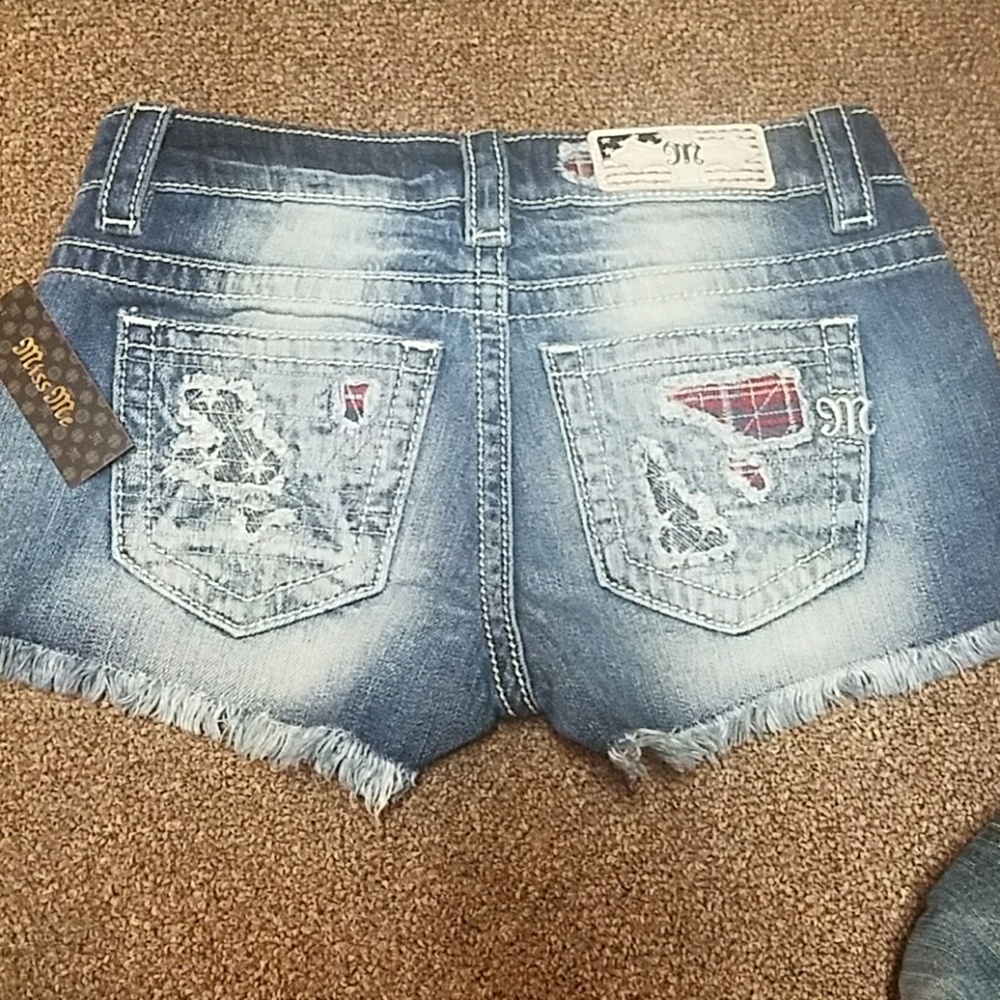 Miss Me shorts!! - Picture 2 of 3